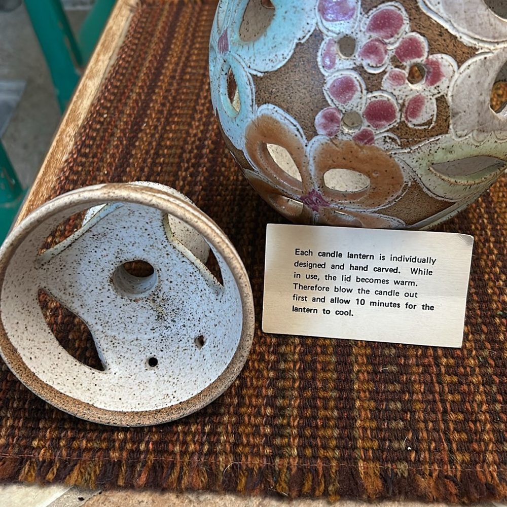 Hand carved Candle Lanyern - Picture 2 of 10